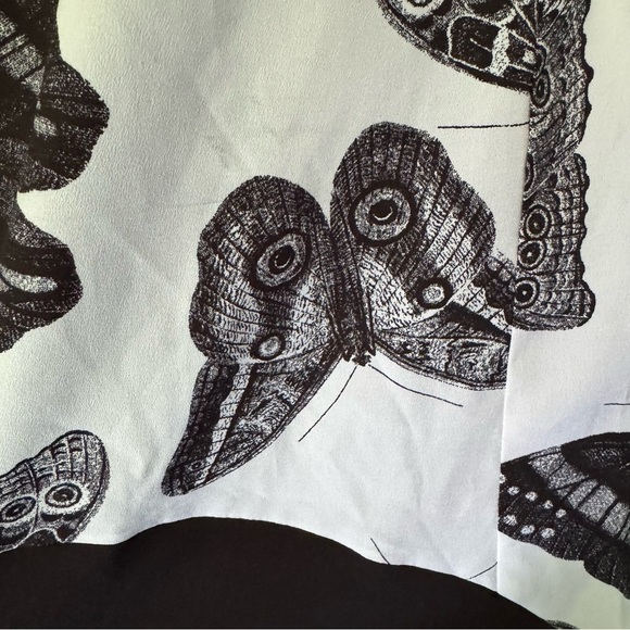 KENSIE HIGH LOW BLACK & WHITE BUTTERFLY MOTH DRESS SIZE MEDIUM - Picture 7 of 9